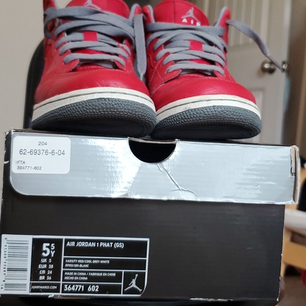 AIR JORDAN 1 PHAT (GS) - Picture 4 of 9